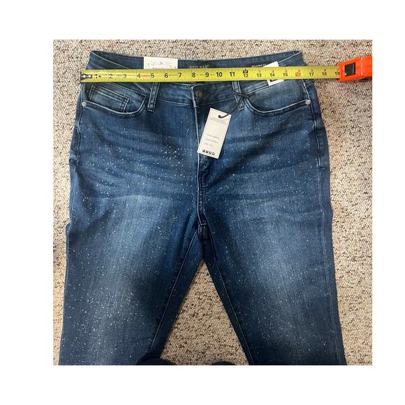 NWT Judy Blue Mid Rise Speckled Fit Stretchy Jeans Cuffed Normcore y2k 15/32 - Picture 3 of 8